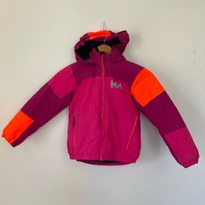 Helly Hansen Girls Size 116/6 Insulated Ski parka with removable hood. Like new.